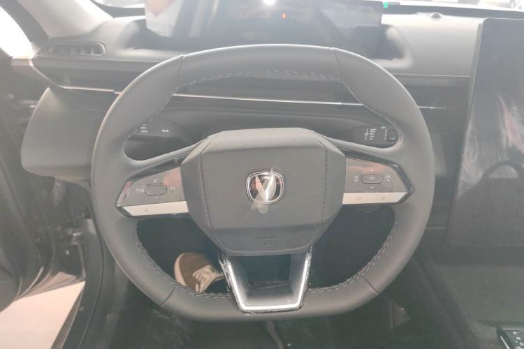 Used Changan Eado 2025 Blue Whale 1.5T 500Bar Prestige Model
