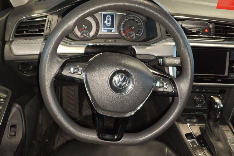 Used Volkswagen Lamando 2019 230TSI DSG Fashion Edition China VI