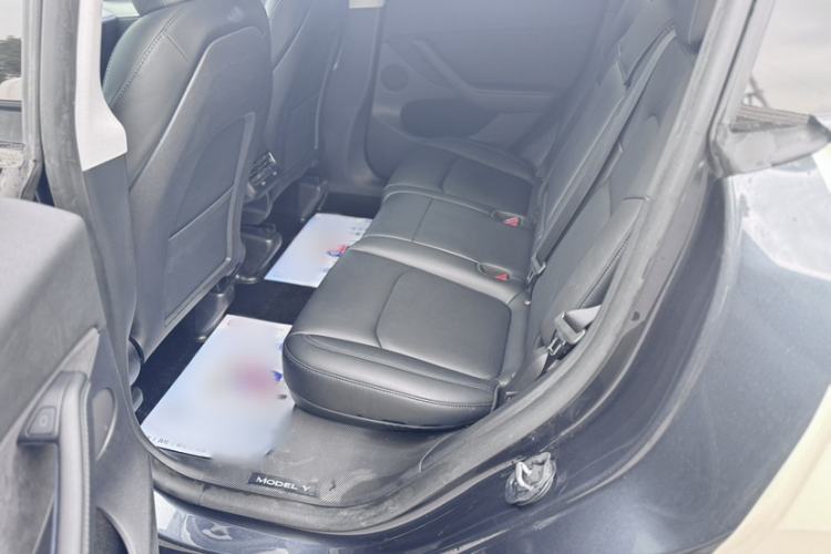 Used Tesla Model Y 2024 Long-Range All-Wheel-Drive Version
