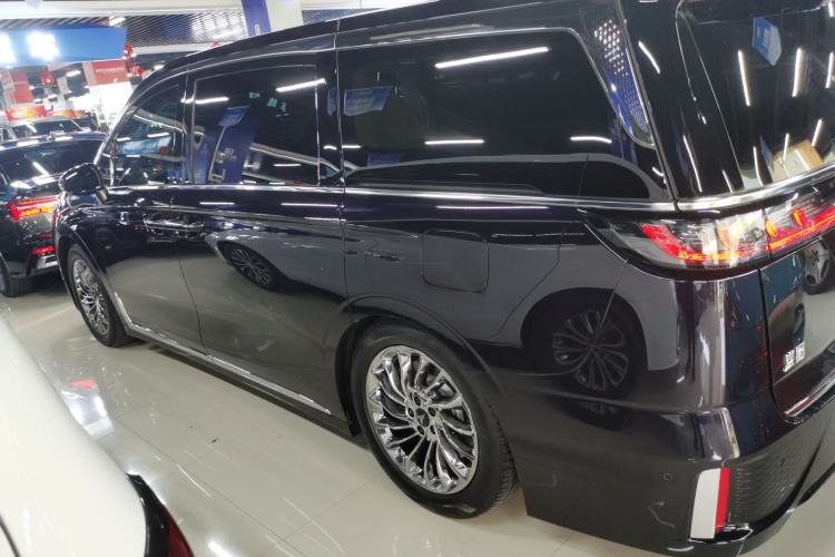 Used VOYAH Dream 2024 PHEV Ultra-Long Range Flagship Edition
