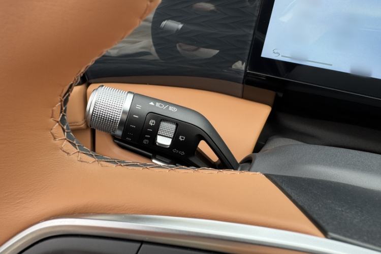 Used Geely Galaxy L7 2025 EM-i 115km Exploration Edition Interior 6