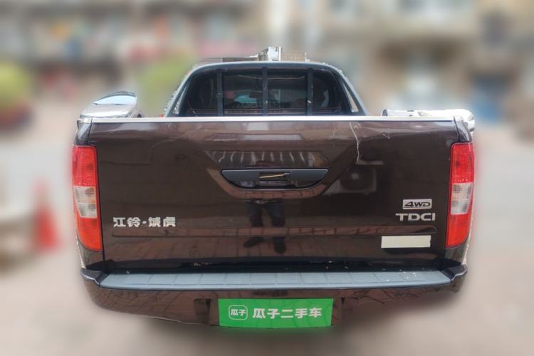 Used JMC Yuhu 5 2018 2.4T Classic Edition Diesel Manual 4x4 Luxury Long-Wheelbase JX4D24A5L