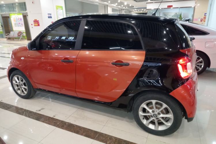 Used smart forfour 2016 1.0L 52 kW Dynamic Edition