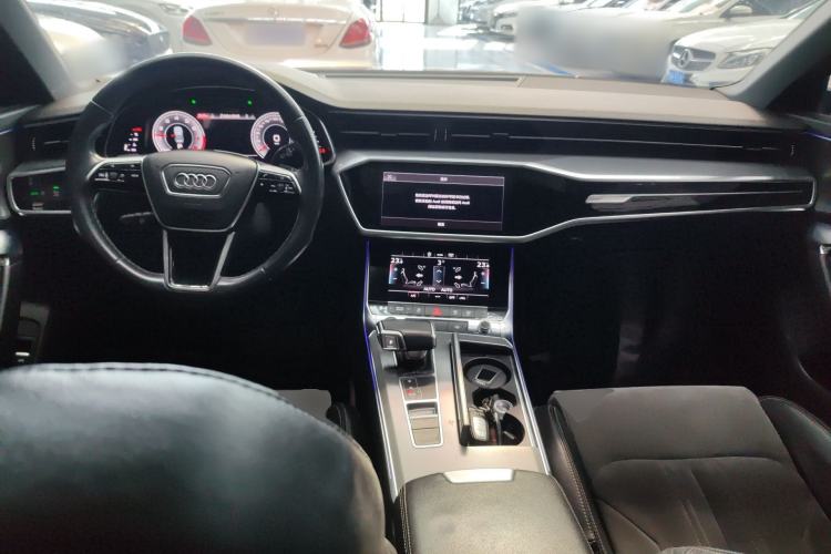 Used Audi A6L 2022 40 TFSI Luxury Dynamic Model Center Console