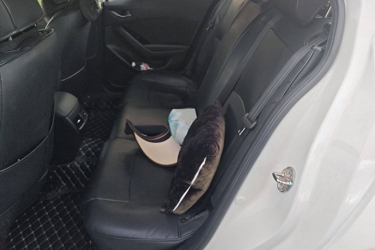 Used Mazda Mazda 3 Axela 2019 Cloud-Controlled Sedan 1.5L Automatic Luxury Model China VI Standard