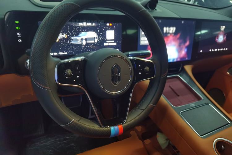 Used Hima AITO M8 2025 Model, Pure Electric Max+ Five-Seat All-Wheel-Drive Version
