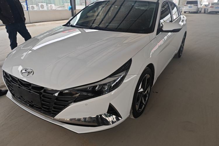 Used Hyundai Elantra 2022 1.5L CVT LUX Prestige Edition