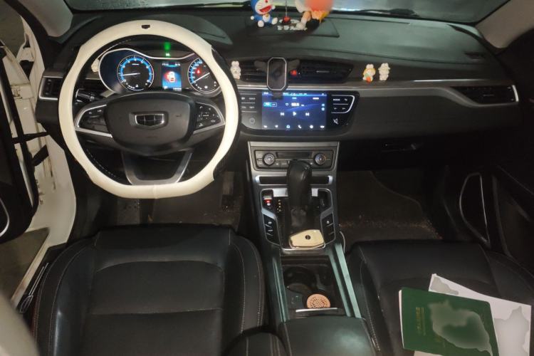 Used Geely Auto Emgrand 2019 Leading Edition 1.5L CVT Luxury Model China VI Standard Interior 2