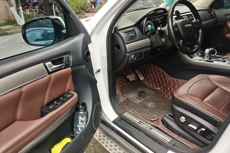 Used Haval H8 2017 2.0T Diesel 4x4 Smart Enjoyment Version
