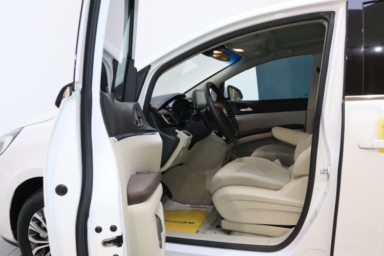 Used Buick GL8 2021 Land Cruiser Executive Class 652T Comfort Model Interior 2