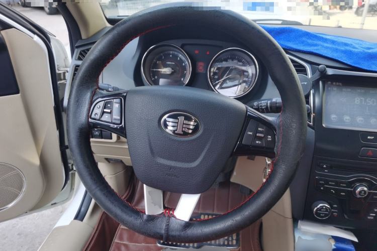 Used Bestune B50 2013 1.6L manual luxury version