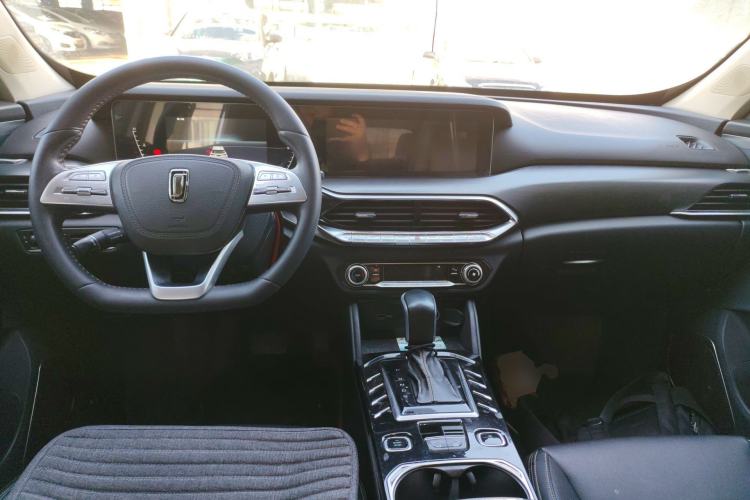 Used Bestune T77 2019 230 TID Automatic Luxury Version China VI Emission Standard