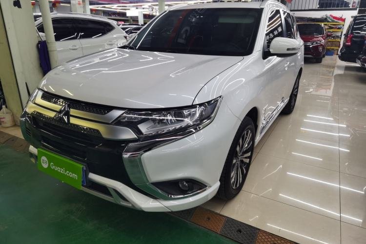 Used Mitsubishi Outlander 2021 Revised Version 2.0L Two-Wheel Drive Enjoyment Edition 5 Seats