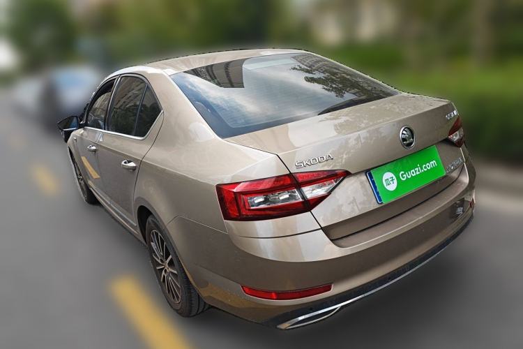 Used Skoda Octavia 2018 1.6L Automatic Luxury Edition
