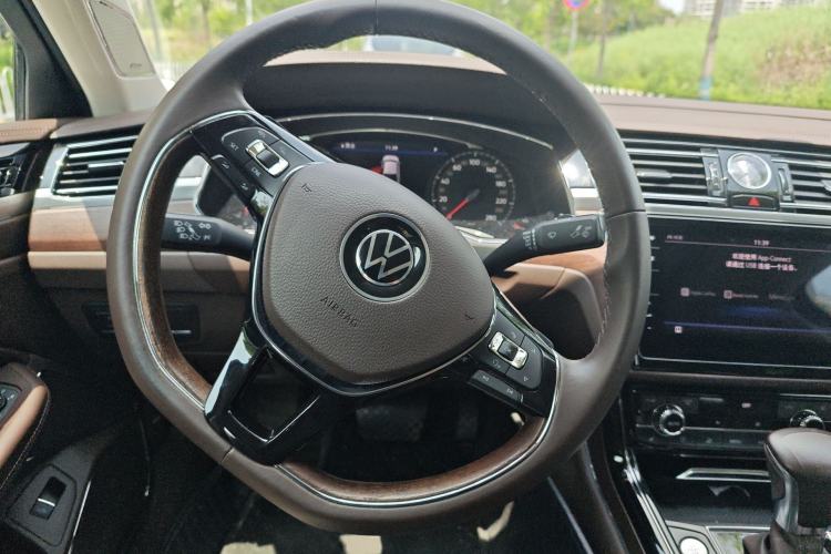 Used Volkswagen Phideon 2021 380TSI Prestige Edition