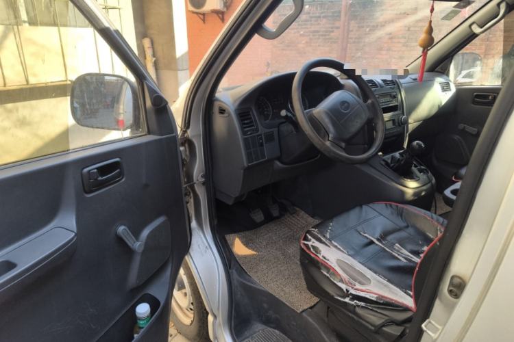 Used Jinbei Express 2017 2.0L Standard Version V19