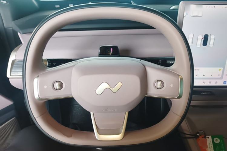 Used ONVO L60 2024 60 kWh Rear-Drive Version Steering Wheel