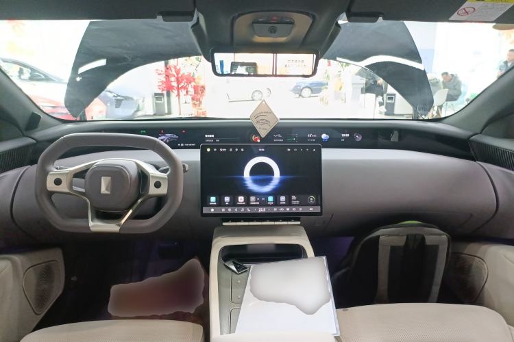 Used Avatr 12 2025 Updated Ultra All-Electric Four-Wheel Drive Center Console