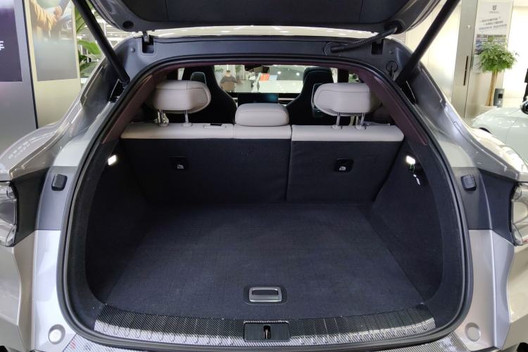 Used Xiaomi Auto YU7 2025 Ultra-Long Range High-Performance All-Wheel-Drive Max Edition
