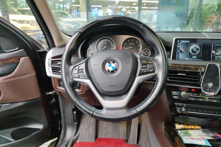 Used BMW X5 2017 xDrive35i Elegant Edition Steering Wheel