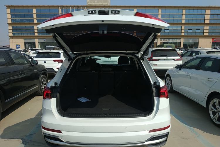 Used Audi Q3 2022 35 TFSI Fashion Dynamic Model