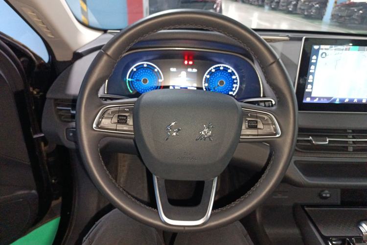 Used Hongqi E-QM5 2022 431 km Charge & Enjoy Edition