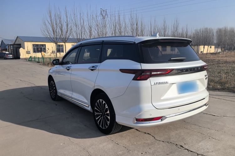 Used Wuling Victory 2023 2.0L DHT Deluxe Edition