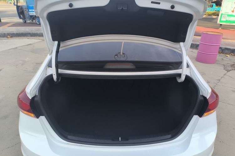 Used Hyundai Elantra (6th Generation / Lingdong) 2018 1.4T Dual-Clutch Xuan Dong · Dynamic Edition
