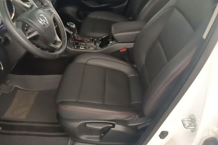Used CHANGAN CS75 2017 Shangkui Edition 1.5T Automatic Fengxiang Model