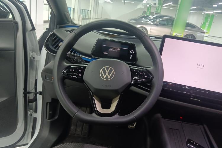 Used Volkswagen ID.UNYX 2024 Pro Long-Range Version Steering Wheel