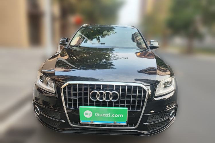 Used Audi Q5 2018 Collector's Edition 40 TFSI Technology Model