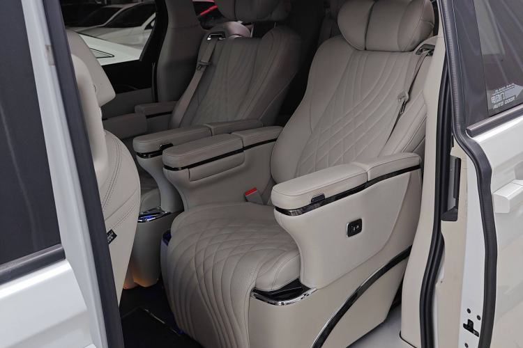 Used Buick GL8 2022 ES Landtrek 653T Comfort Edition