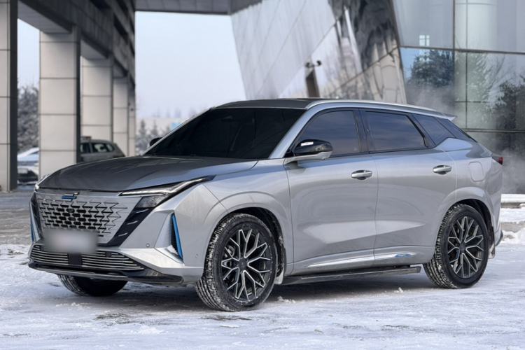 Used Oshan Z6 New Energy 2022 Blue Whale iDD 150KM Flagship PLUS Smart Parking Edition