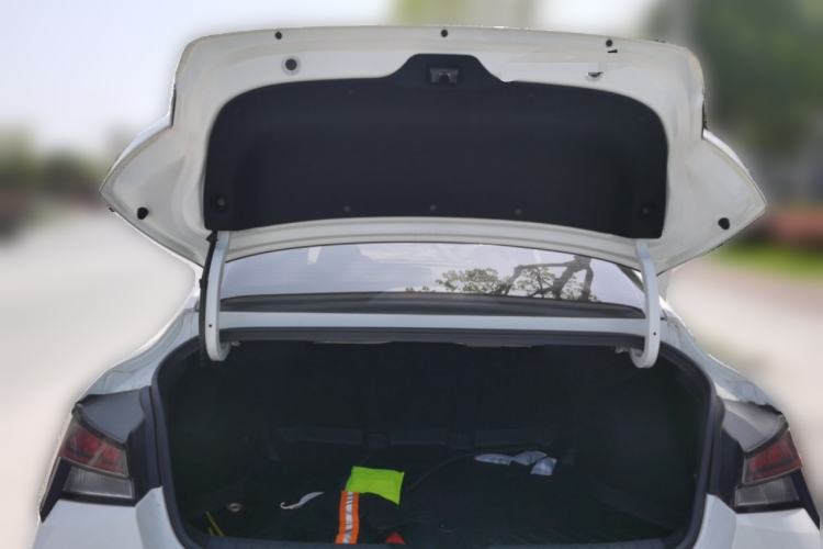 Used Hyundai Elantra 2023 1.5L CVT LUX Prestige Edition Trunk