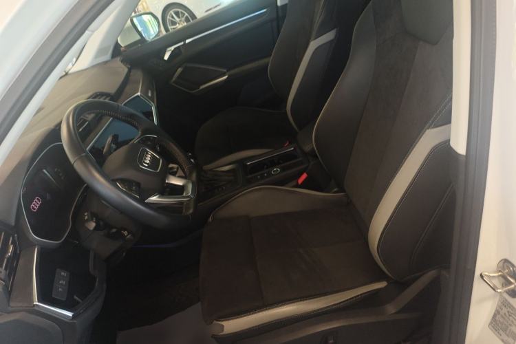 Used Audi Q3 2020 40 TFSI Fashion Dynamic Model