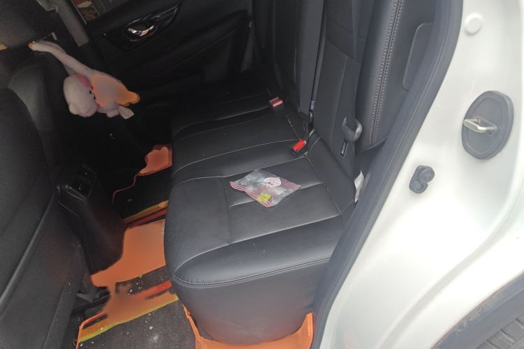 Used Nissan X-Trail 2022 Revised Version 2.0L Two-Wheel Drive Smart Connect Premium Edition
