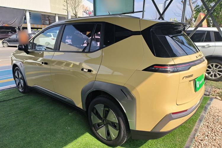 Used AION Y 2023 Younger