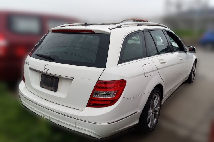 Used Mercedes-Benz C-Class 2011 C 200 Fashion Travel Edition Rear Right 45 Deg