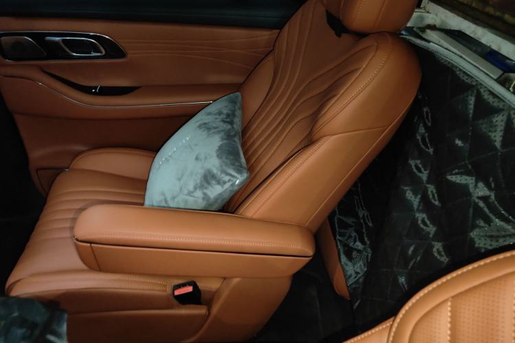 Used Geely Galaxy M9 2025 Model 230km Two-Wheel-Drive Exploration Edition
