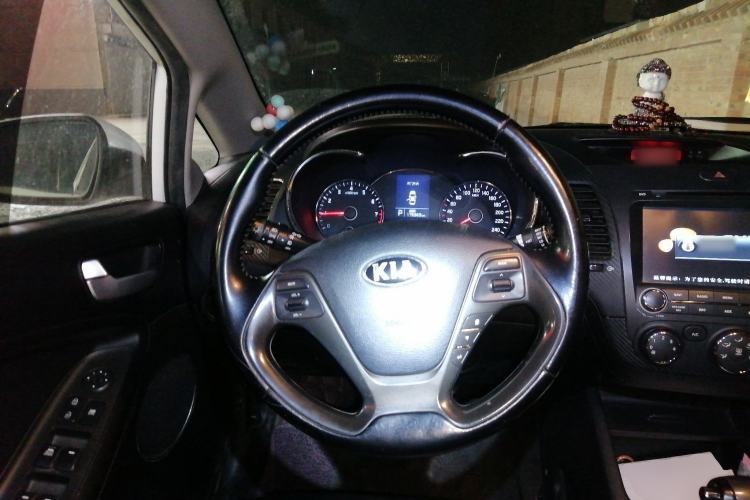 Used Kia K3 2013 1.6L Automatic GLS Steering Wheel