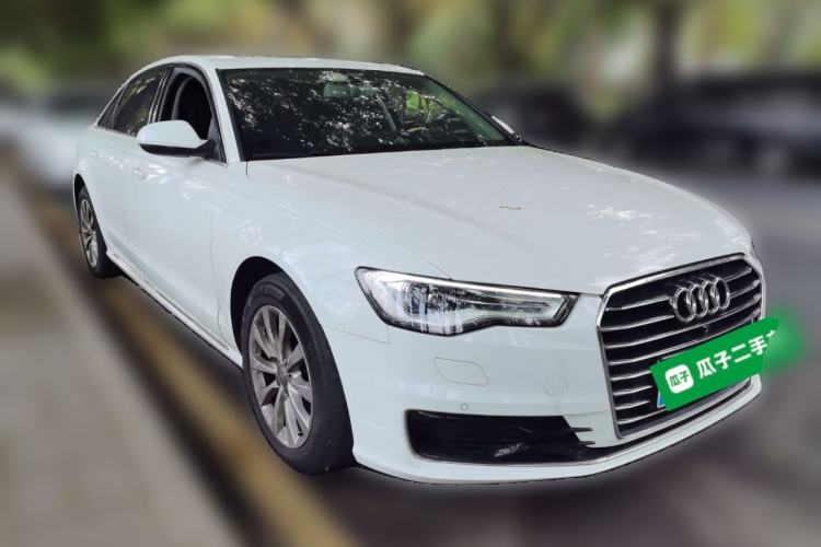 Used Audi A6L 2016 TFSI Technology Edition Front Right 45 Deg