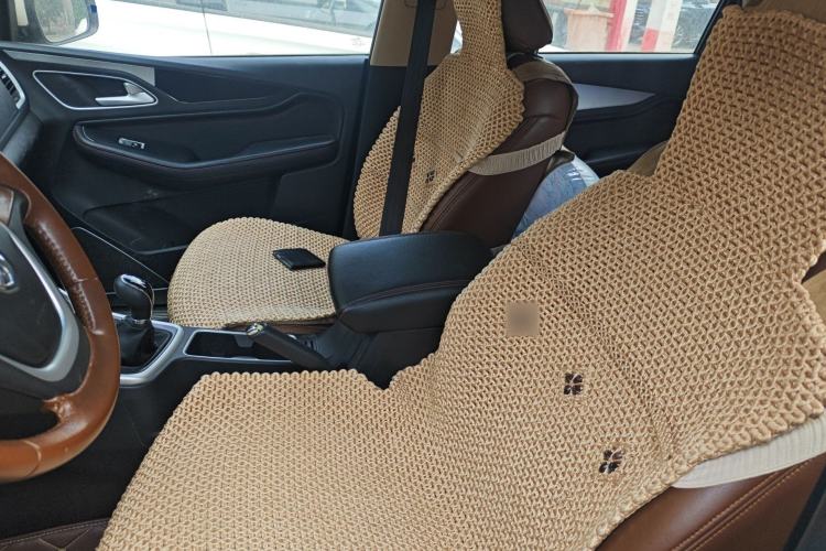 Used Baojun 560 2015 1.8L manual Comfort trim level