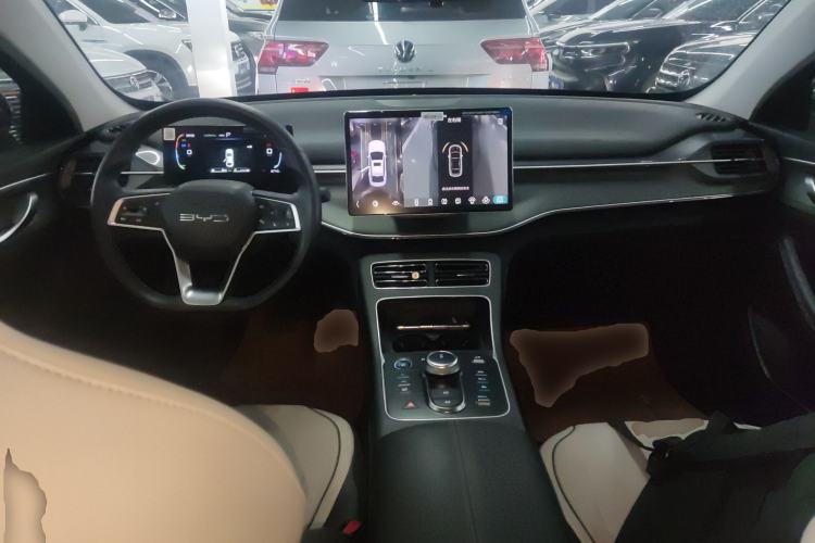 Used BYD Destroyer 05 2024 HONOR Edition DM-i 55KM Luxury Model Center Console