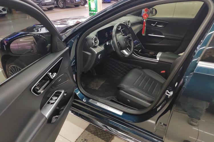 Used Mercedes-Benz C-Class 2022 Restyled C 260 L Sport Edition Driver Seat