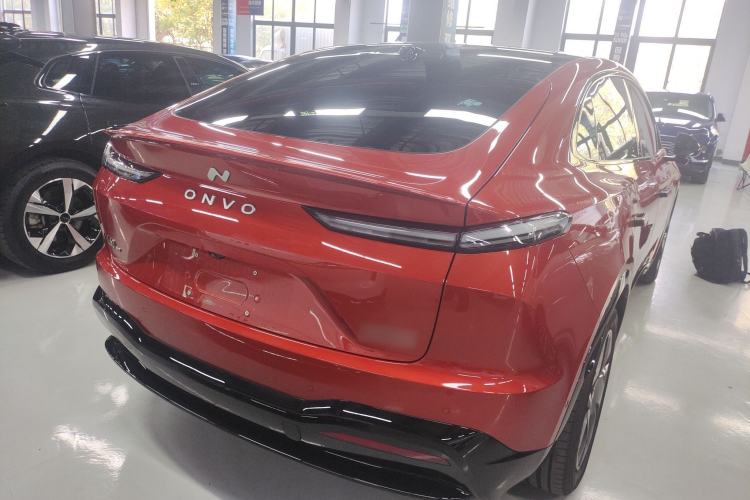 Used ONVO L60 2024 60 kWh All-Wheel Drive