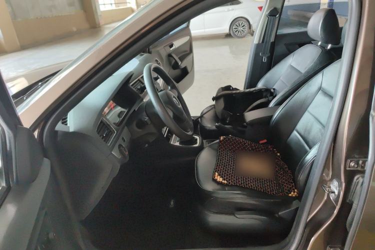 Used Volkswagen Gran Lavida 2013 1.6L Manual Comfort Model Left Front Seat