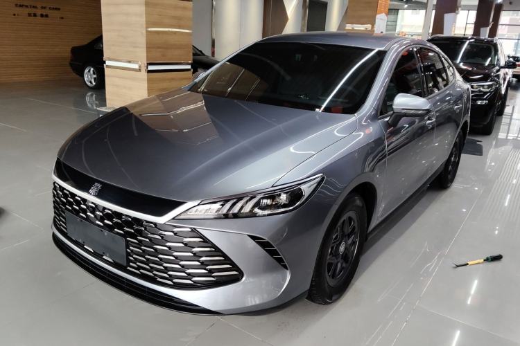 Used BYD Qin PLUS 2025 DM-i Smart Drive 55KM Leading Model
