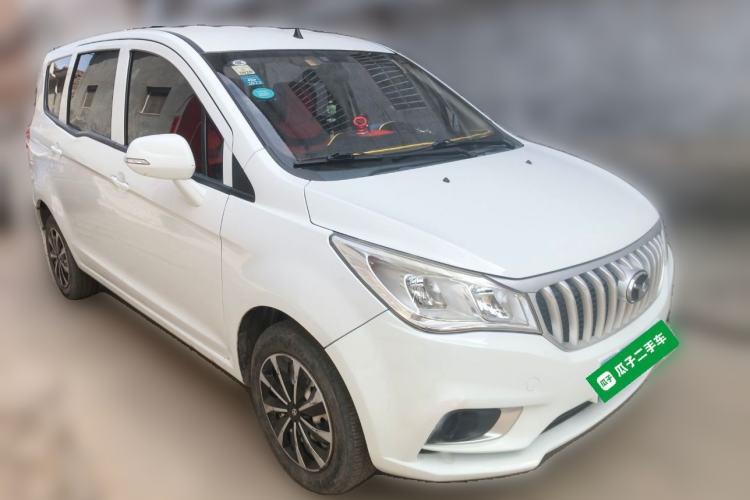 Used FAW Yingzhi 727 2016 1.5L Standard Edition Front Right 45 Deg