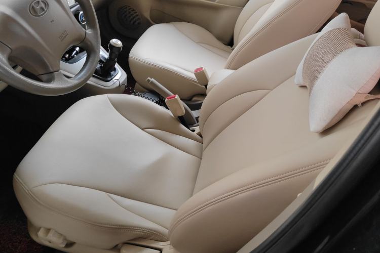 Used Hyundai Tucson 2013 2.0L Manual Two-Wheel Drive Fashion Edition