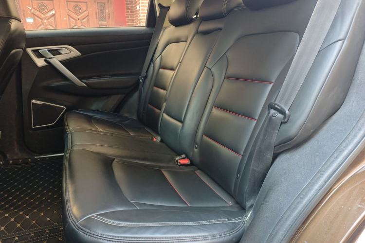 Used Geely Auto Emgrand X7 Sport 2018 1.8TD Automatic Two-Wheel Drive Smart Connect 4G Internet Edition
